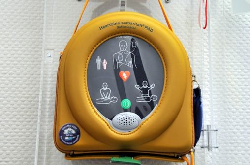 Reanimations-Defibrillator
